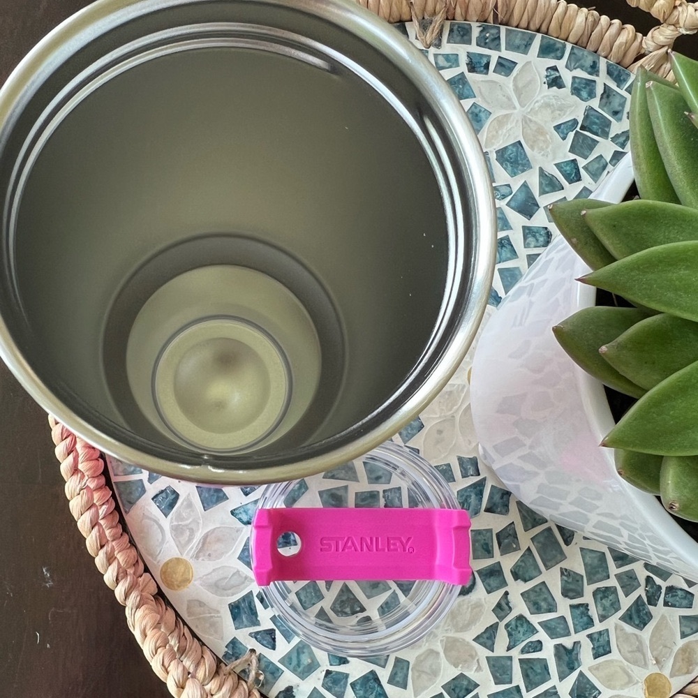 Stanley RAVISHING PINK 30oz Stainless Steel Adventure Quencher Tumbler - Picture 2 of 8